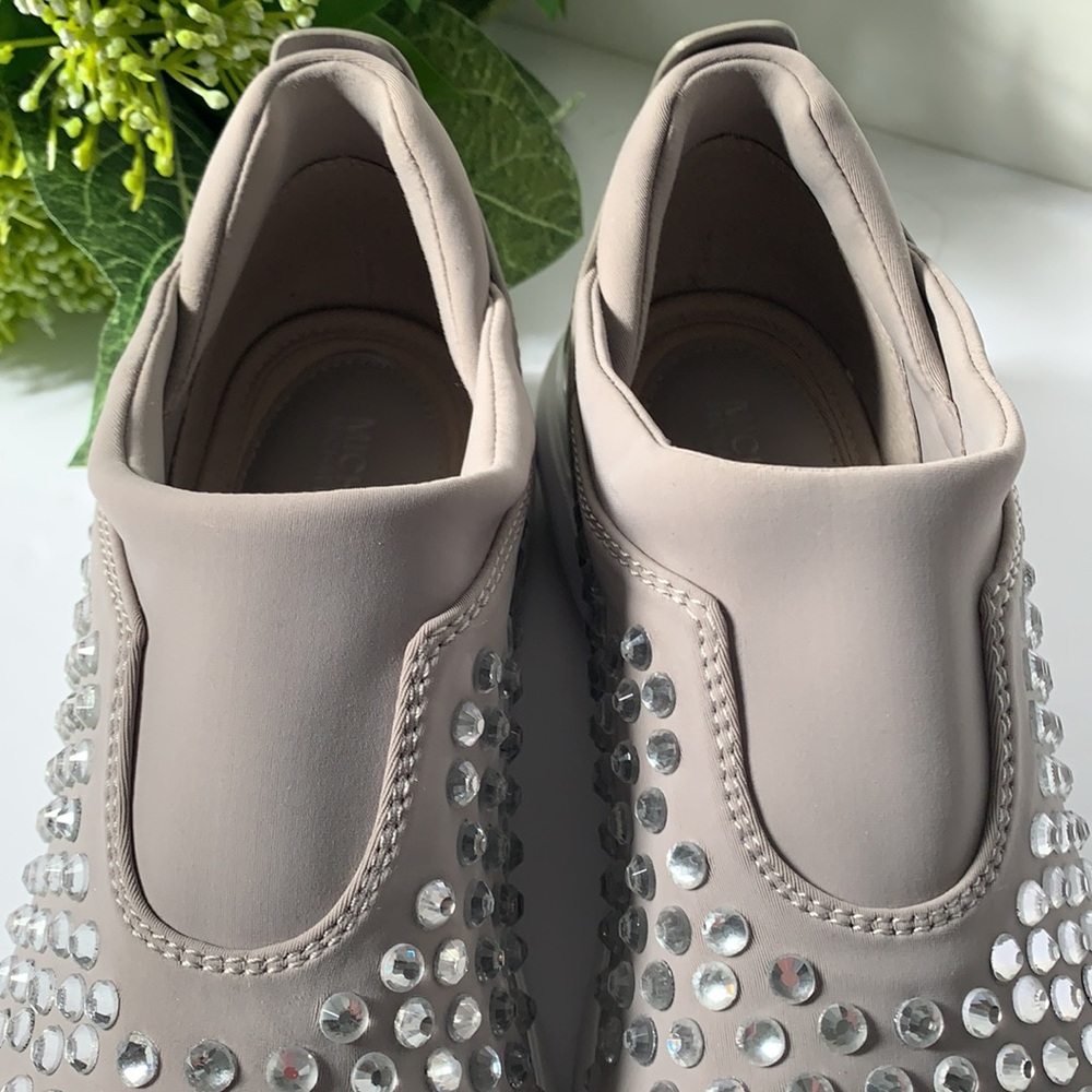 🔥🔥🔥Michael Kors embellished sneakers size 7 US🔥🔥🔥 - Picture 3 of 9